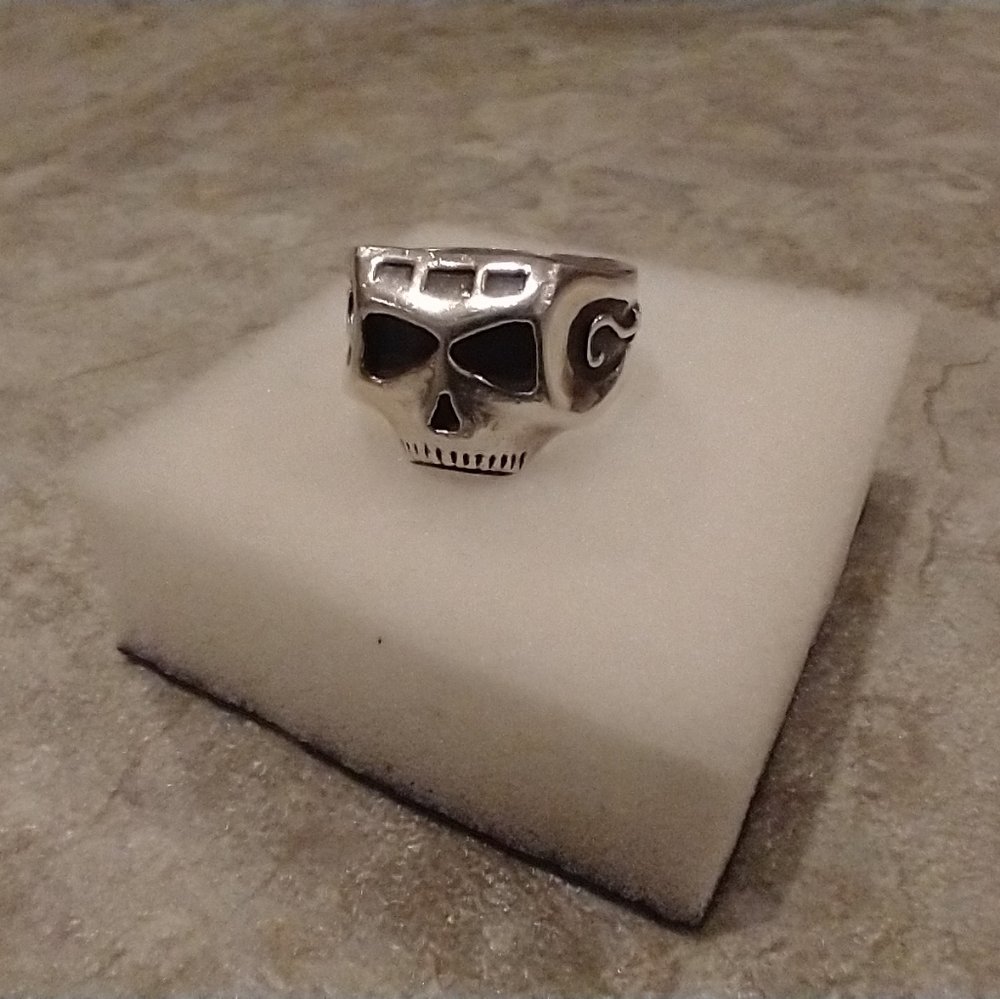 Sterling Silver Skull Ring